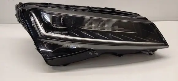 Skoda Superb B8 (3V) Headlight/headlamp 3V1941016D SK022
