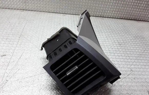 Mitsubishi Grandis Dashboard side air vent grill/cover trim