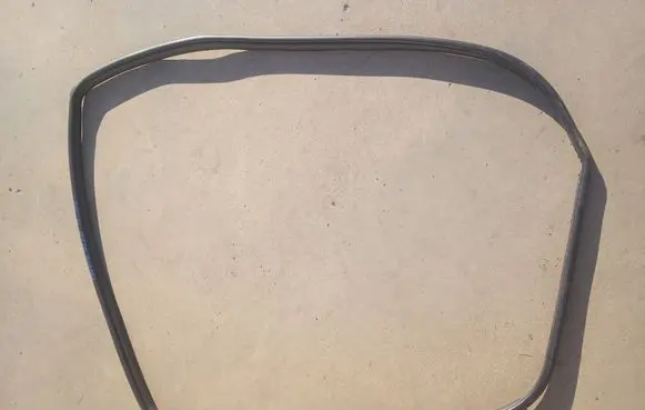 Toyota Verso Front door rubber seal