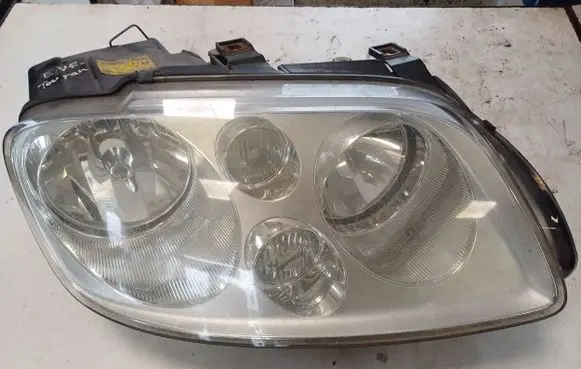 Volkswagen Touran I Headlight/headlamp 1T0941006F