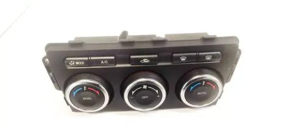 Mazda 6 Climate control unit GDN361190A T1013520U