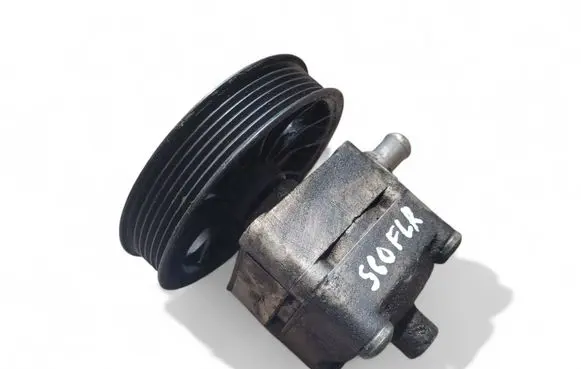 Volvo XC70 Power steering pump 7617955120 30665100 7611332138