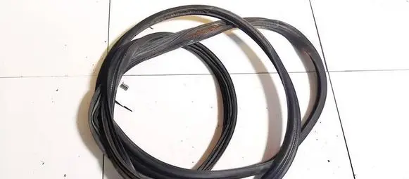 Rubber seal rear door
