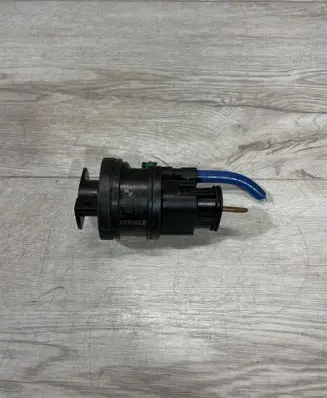 BMW 7 G11 G12 Fuel filter heater 8582273 13328582273