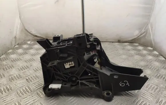 Lexus NX Gear shifter/selector 75M014RHD 75M014RH