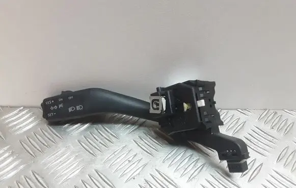 Volkswagen PASSAT B7 Indicator stalk 1K0953513A
