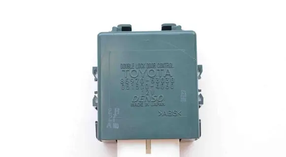 Lexus IS 220D-250-350 Other devices 0515004060 8597053030