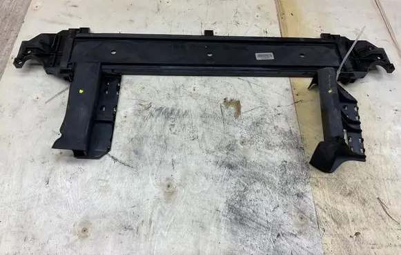 BMW 5 GT F07 Bottom radiator support slam panel 7804619 P1626003 780461904