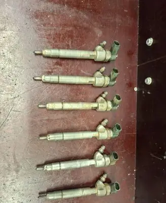 Fuel injector
