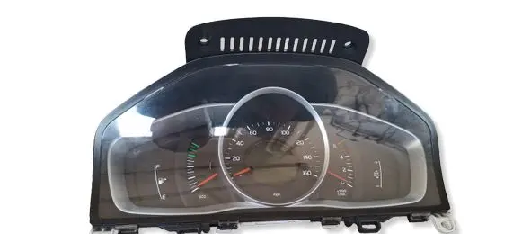 Volvo S60 Speedometer (instrument cluster) 799310U