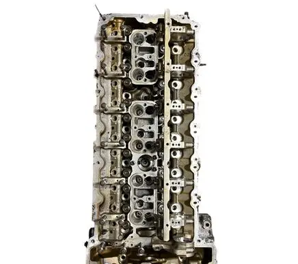 BMW 5 F10 F11 Engine head 7568270 2621599