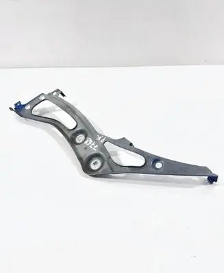 BMW 2 F46 Fender mounting bracket 7297199