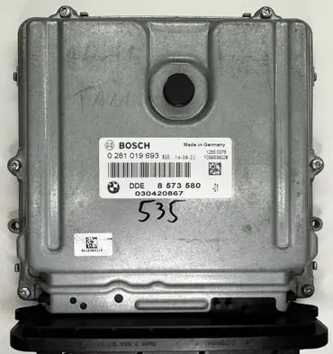 BMW 5 F10 F11 Engine control unit/module ECU 8573580 DDE8573580 0281019693