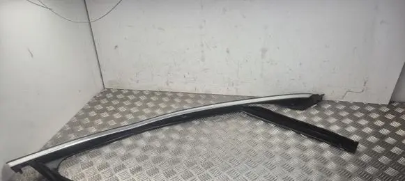 Mercedes-Benz E W213 Front door rubber seal A2137252800