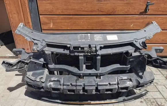 Volkswagen PASSAT B6 Radiator support slam panel 