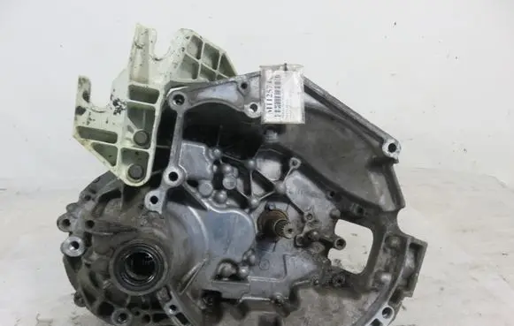 Peugeot 207 Manual 6 speed gearbox 20CQ65