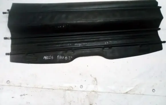 Volkswagen PASSAT B4 Parcel shelf