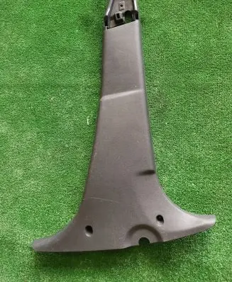 Dacia Sandero (B) pillar trim (bottom) 8200823419