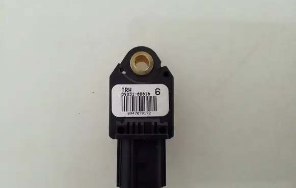 Toyota Yaris Airbag deployment crash/impact sensor 898310D010
