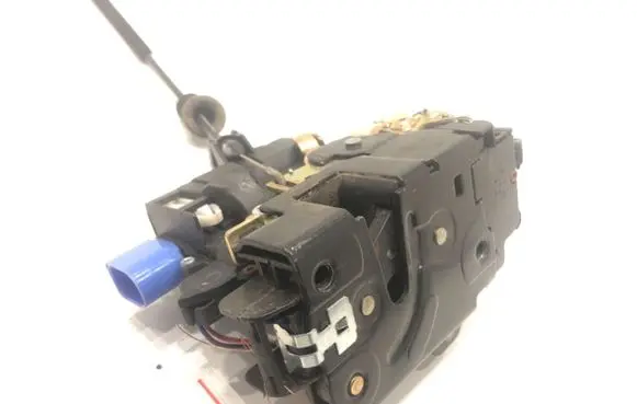 Seat Ibiza III (6L) Front door lock