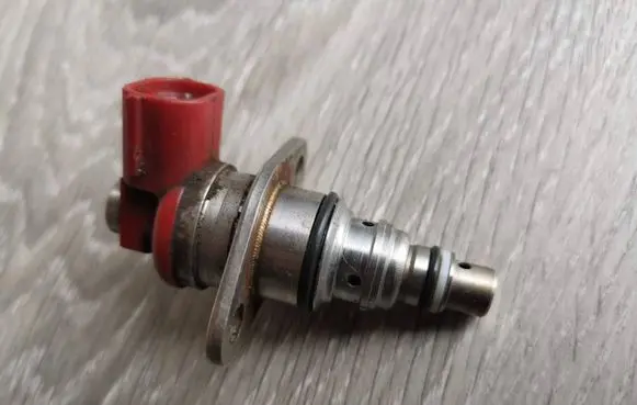 Toyota Avensis T250 Electromagnetic valve 096710-0052