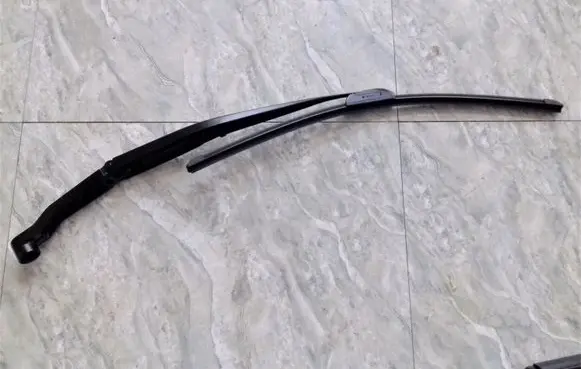 Subaru Legacy Front wiper blade arm 16622