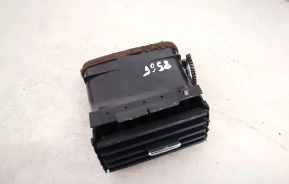 Toyota Avensis T250 Dash center air vent grill bourbon8494