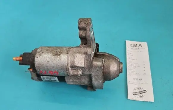 Dacia Sandero Starter motor 233000557R IMPRK1482915