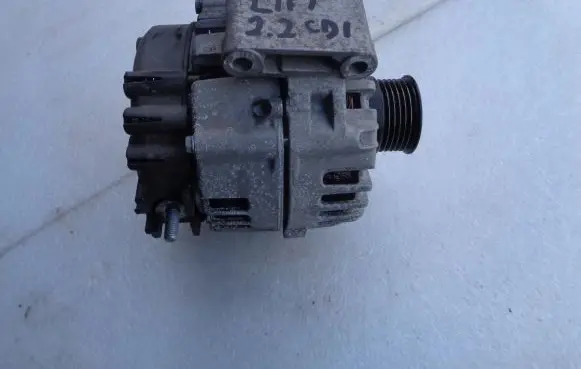 Mercedes-Benz GLK (X204) Generator/alternator A0009067702