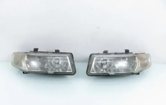 Seat Leon (1M) Headlights/headlamps set 