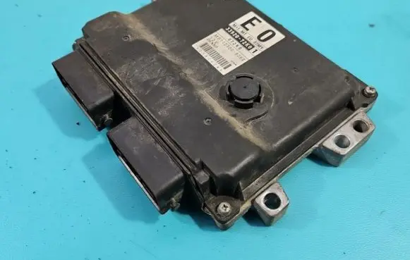 Suzuki Swift I Engine control unit/module ECU 33920-72K0 IMPRK1361519
