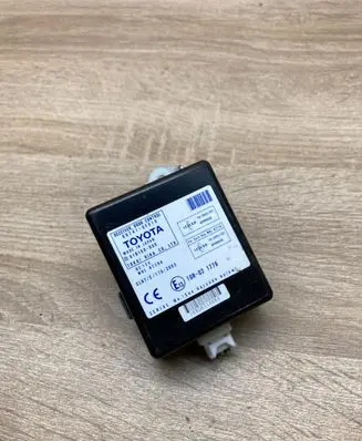 Toyota Corolla Verso AR10 Door control unit/module 897410F010