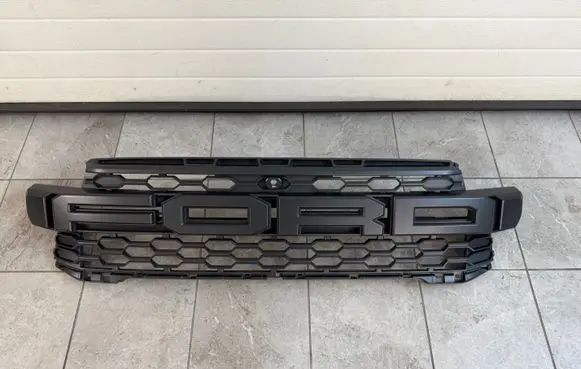 Ford Ranger IV Front bumper upper radiator grill N1WB8W200