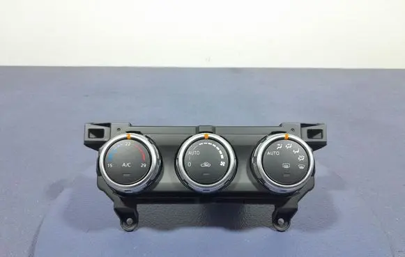 Mazda CX-3 Climate control unit P61190E
