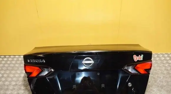 Nissan Versa Tailgate/trunk/boot lid 2677