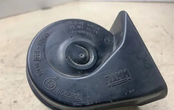 Volvo V50 Horn signal 0055306