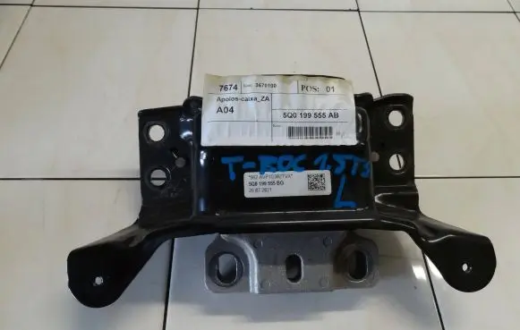 Volkswagen T-Roc Engine mount bracket 5Q0199555AB