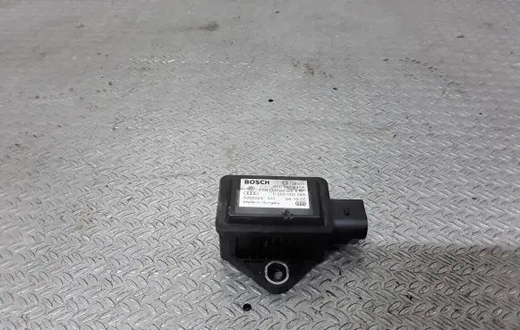 Volkswagen Phaeton ESP acceleration yaw rate sensor 8E0907637A