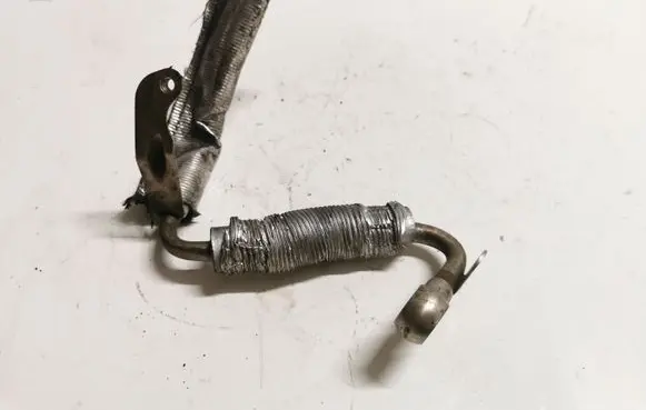 Audi A5 8T 8F Turbo turbocharger oiling pipe/hose