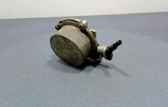 Peugeot 308 Vacuum pump 7.01490.05