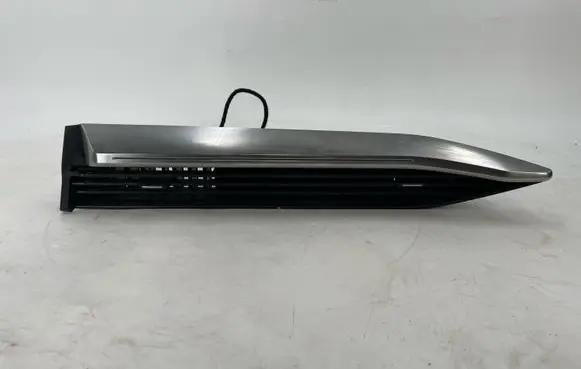 Renault Megane E-Tech Dash center air vent grill 687606935R
