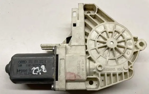 Audi A5 Sportback 8TA Front door window regulator motor 8T0959802B