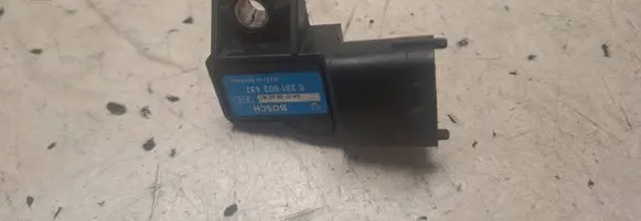 Opel Vectra C Air pressure sensor 0281002437 0407292CR7