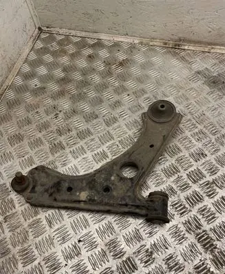 Opel Corsa D Front control arm 33311