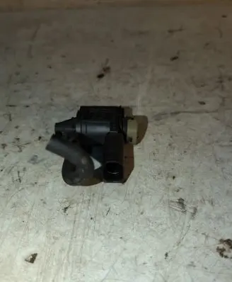Audi A6 S6 C6 4F Turbo solenoid valve 1K0906283A