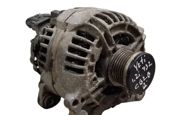 Skoda Yeti (5L) Generator/alternator 03F903023D 0124525201
