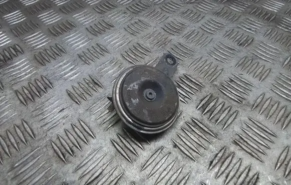 Toyota Prius+ (ZVW40) Horn signal 8652047010 2722001530 E130026