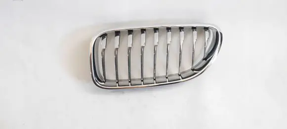 BMW 6 F06 Gran coupe Front bumper upper radiator grill 7370391