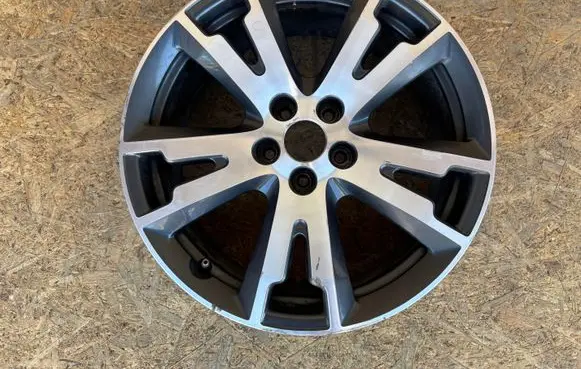 R18 alloy rim