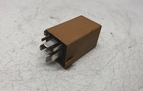 BMW 5 E60 E61 Other relay 8384505 61368384505